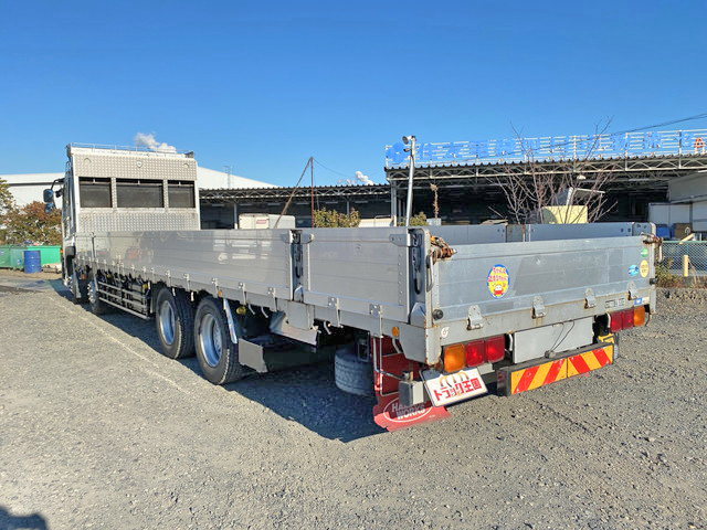 UDトラックスクオンアルミブロック大型（10t）[写真04]