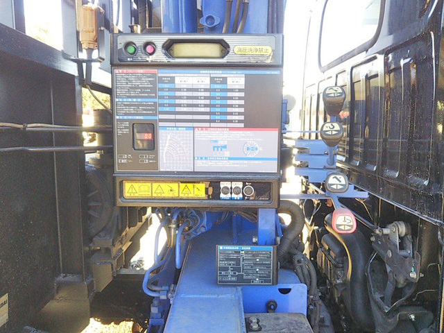 UDトラックスコンドルセーフティクレーン3段小型（2t・3t）[写真19]