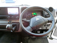 三菱ふそうキャンタークレーン5段小型（2t・3t）[写真13]