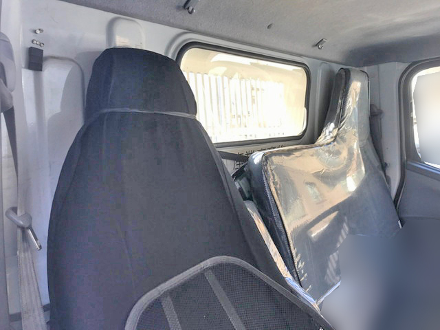 三菱ふそうキャンターダンプ小型（2t・3t）[写真23]