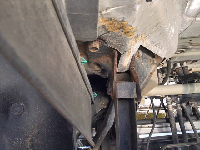 三菱ふそうファイターアルミブロック中型（4t）[写真20]