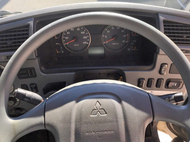 三菱ふそうファイターアルミブロック中型（4t）[写真32]