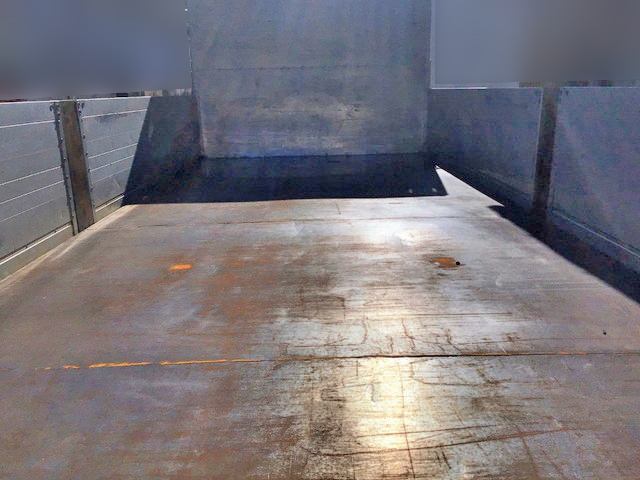 三菱ふそうファイターアルミブロック中型（4t）[写真06]