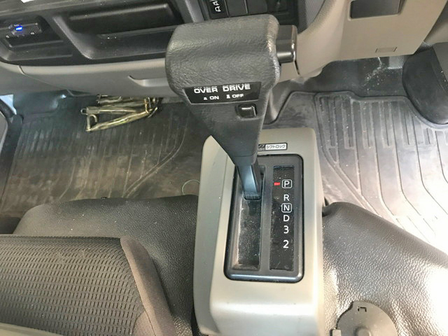 日産アトラス平ボディ小型（2t・3t）[写真30]