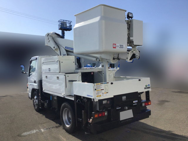 三菱ふそうキャンター高所作業車小型（2t・3t）[写真04]