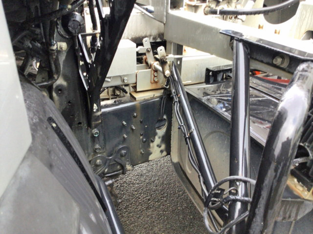 日野プロフィアミキサー車（コンクリートミキサー）大型（10t）[写真17]