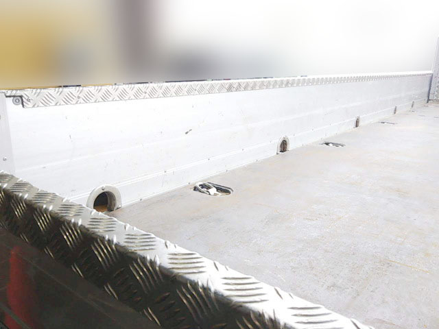 いすゞフォワードセルフクレーン6段増トン（6t・8t）[写真06]