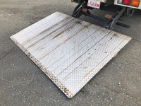 三菱ふそうキャンターアルミウイング小型（2t・3t）[写真17]