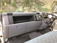 三菱ふそうキャンターアルミウイング小型（2t・3t）[写真35]