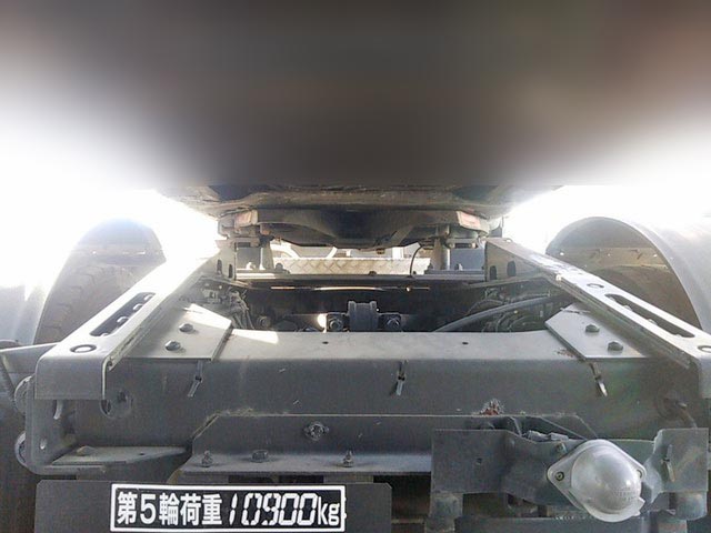 いすゞギガトレーラーヘッド（トラクターヘッド）大型（10t）[写真08]