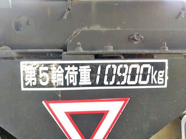 いすゞギガトレーラーヘッド（トラクターヘッド）大型（10t）[写真09]