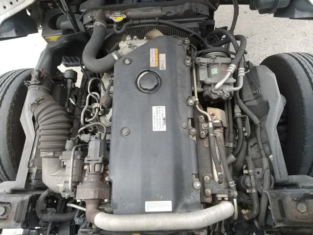 いすゞエルフ幌ウイング小型（2t・3t）[写真18]