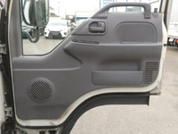 いすゞエルフ幌ウイング小型（2t・3t）[写真23]