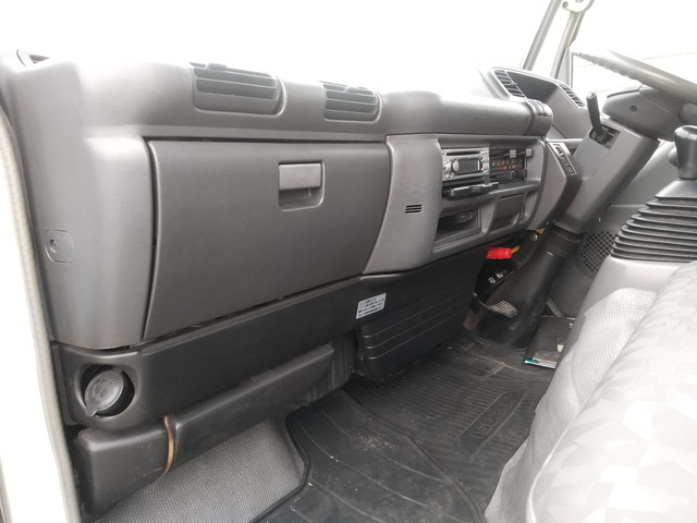 いすゞエルフ幌ウイング小型（2t・3t）[写真27]