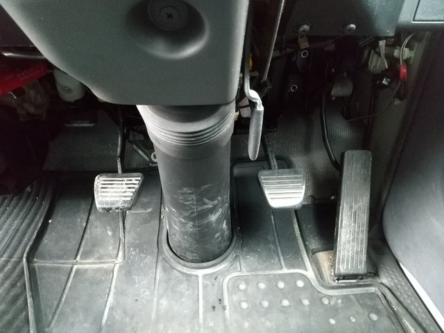 いすゞエルフ幌ウイング小型（2t・3t）[写真33]