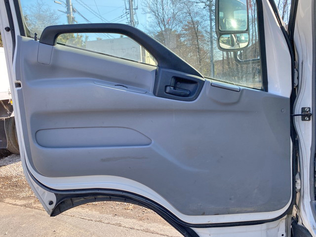 日野デュトロクレーン3段小型（2t・3t）[写真30]