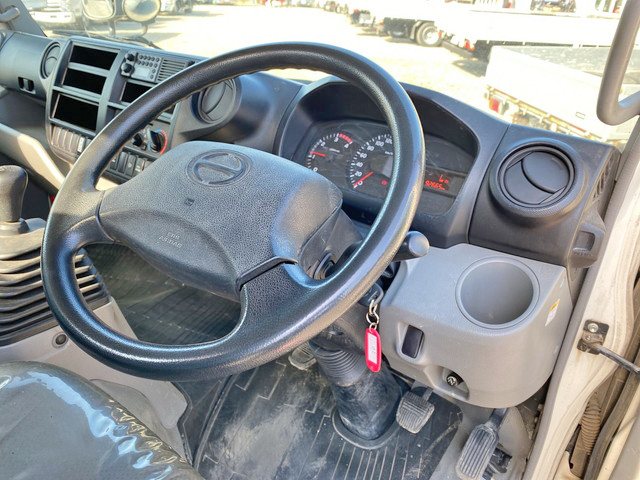 日野デュトロクレーン3段小型（2t・3t）[写真35]