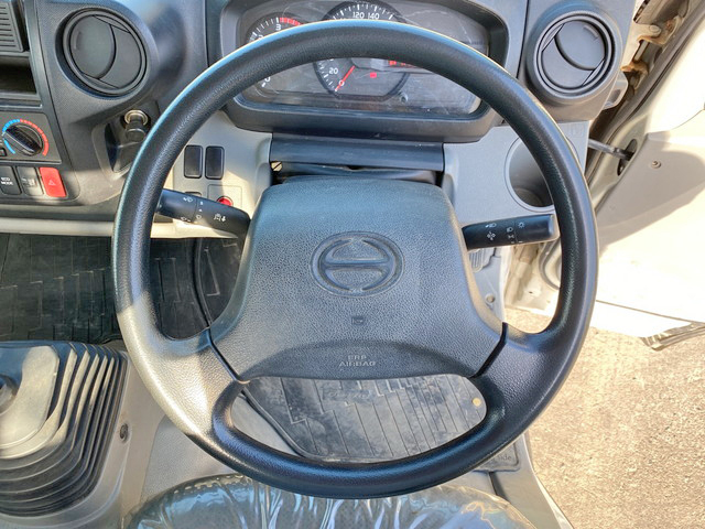 日野デュトロクレーン3段小型（2t・3t）[写真37]