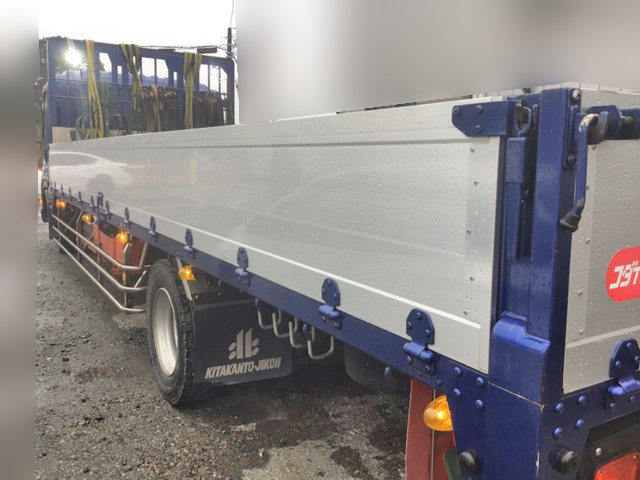 いすゞフォワードアルミブロック増トン（6t・8t）[写真04]