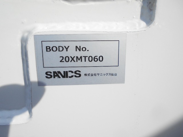 三菱ふそうファイターセルフクレーン4段増トン（6t・8t）[写真17]