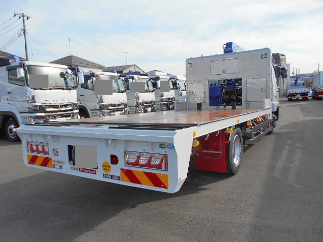 三菱ふそうファイターセルフクレーン4段増トン（6t・8t）[写真02]