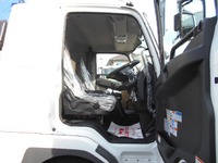 三菱ふそうファイターセルフクレーン4段増トン（6t・8t）[写真22]