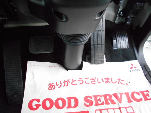 三菱ふそうファイターセルフクレーン4段増トン（6t・8t）[写真27]