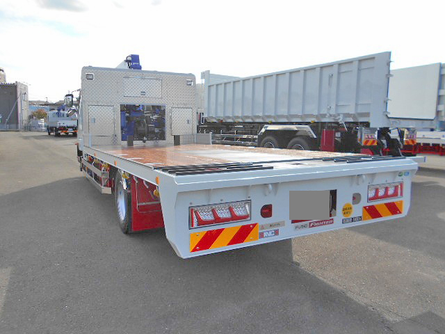 三菱ふそうファイターセルフクレーン4段増トン（6t・8t）[写真04]