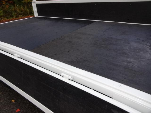 いすゞエルフ平ボディ小型（2t・3t）[写真14]