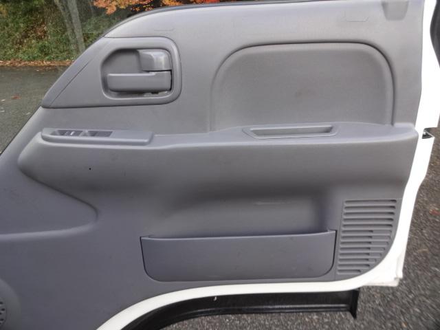 いすゞエルフ平ボディ小型（2t・3t）[写真30]