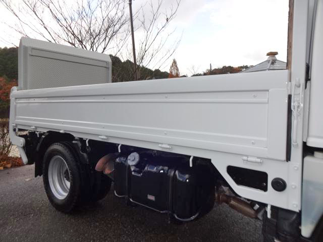 いすゞエルフ平ボディ小型（2t・3t）[写真05]