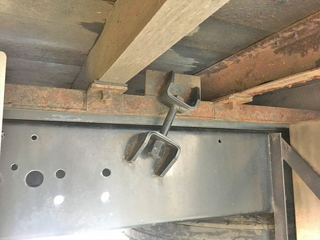 いすゞフォワードクレーン4段増トン（6t・8t）[写真22]