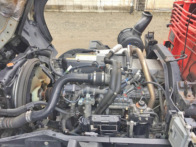 いすゞフォワードクレーン4段増トン（6t・8t）[写真25]