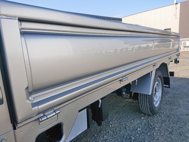 日産アトラス平ボディ小型（2t・3t）[写真13]