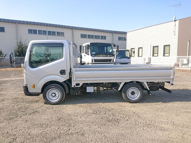 日産アトラス平ボディ小型（2t・3t）[写真05]
