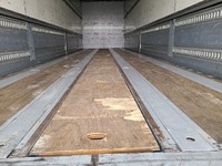 日野プロフィアアルミウイング大型（10t）[写真11]