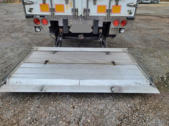 日野プロフィアアルミウイング大型（10t）[写真15]