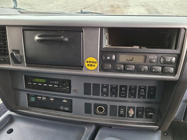 日野プロフィアアルミウイング大型（10t）[写真31]