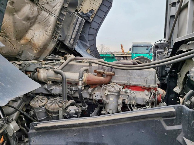 日野プロフィアアルミウイング大型（10t）[写真37]