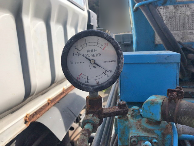 三菱ふそうキャンタークレーン5段小型（2t・3t）[写真11]