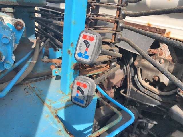 三菱ふそうキャンタークレーン5段小型（2t・3t）[写真13]