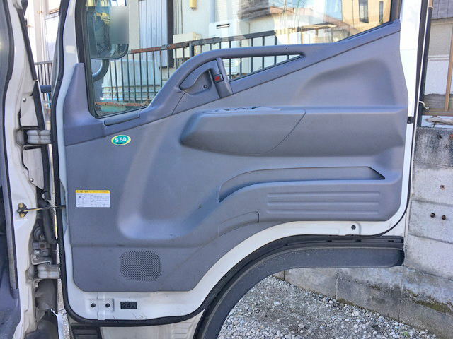 三菱ふそうキャンタークレーン5段小型（2t・3t）[写真30]