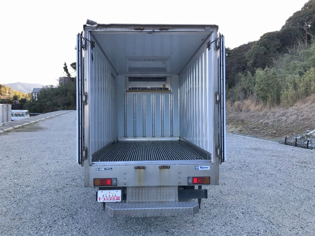 日野デュトロ冷凍車（冷蔵車）小型（2t・3t）[写真11]