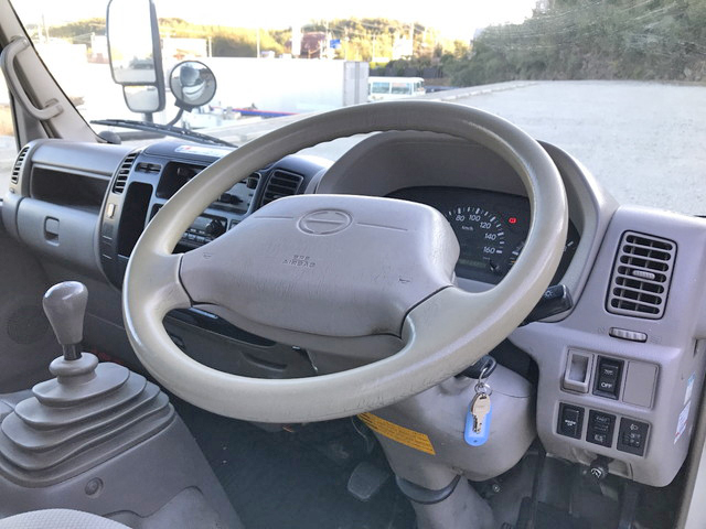 日野デュトロ冷凍車（冷蔵車）小型（2t・3t）[写真30]