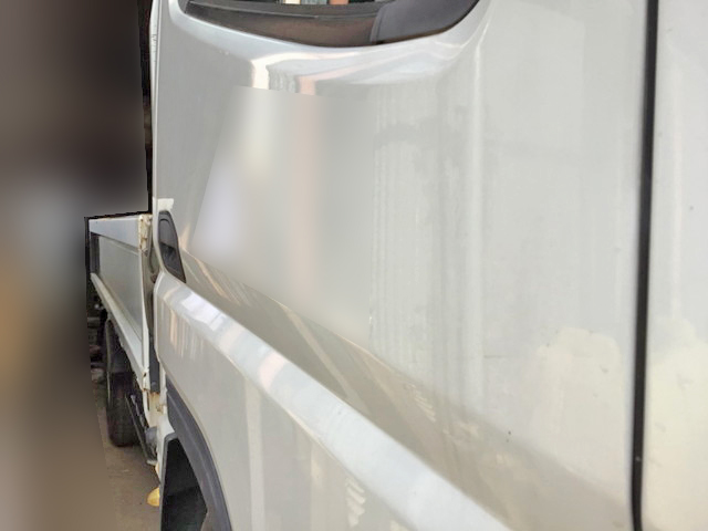 三菱ふそうキャンターガッツ平ボディ小型（2t・3t）[写真05]