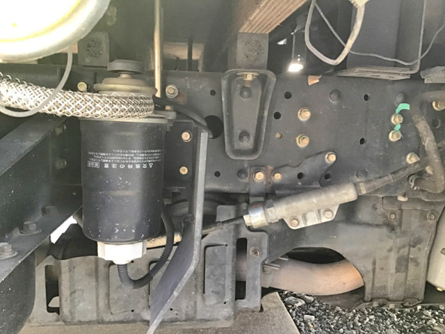 三菱ふそうキャンター平ボディ小型（2t・3t）[写真11]