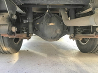 三菱ふそうキャンター平ボディ小型（2t・3t）[写真12]