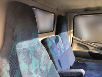 三菱ふそうキャンター平ボディ小型（2t・3t）[写真14]