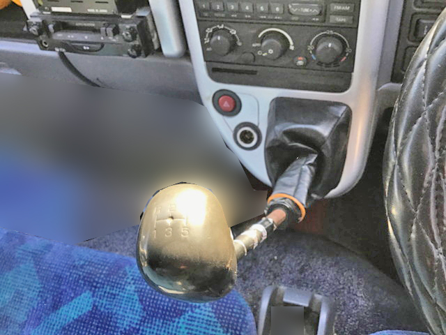 三菱ふそうキャンター平ボディ小型（2t・3t）[写真20]