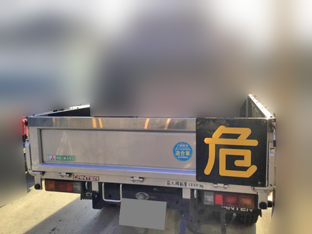 三菱ふそうキャンター平ボディ小型（2t・3t）[写真04]